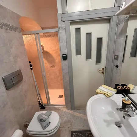 Casa V E N E R E Manfredoine